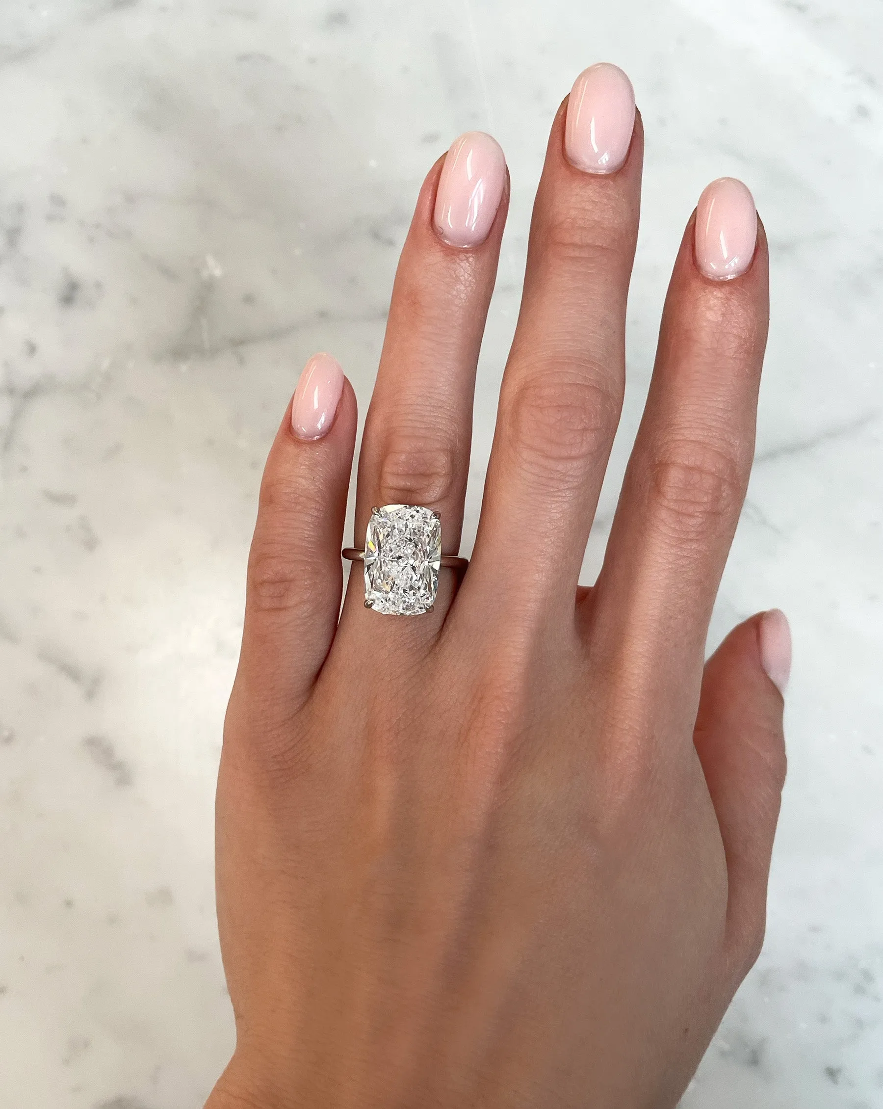 10.01 Cushion Cloud Solitaire