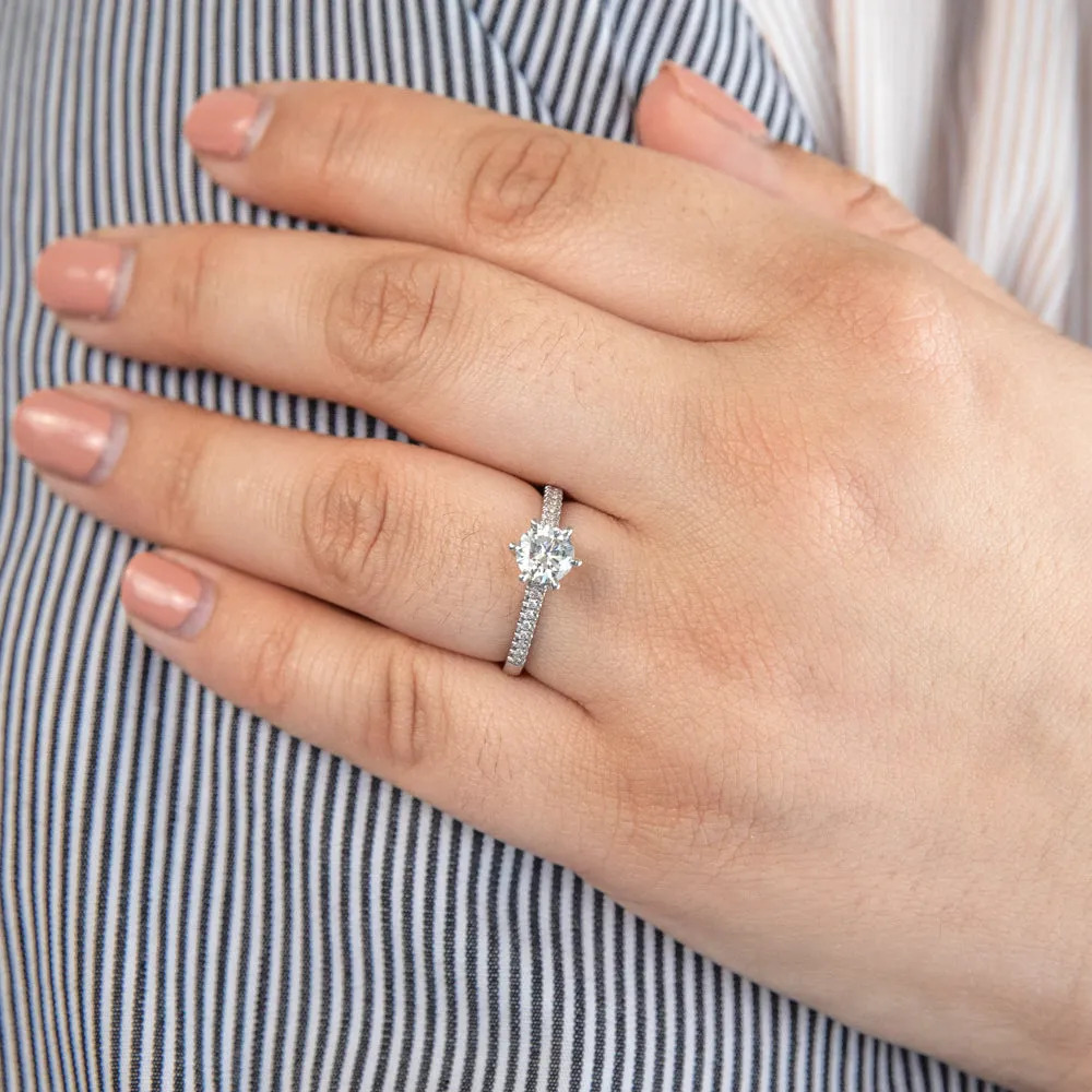 18ct White Gold 0.80 Carat Solitaire with 0.70 Carat Certified Centre Diamond