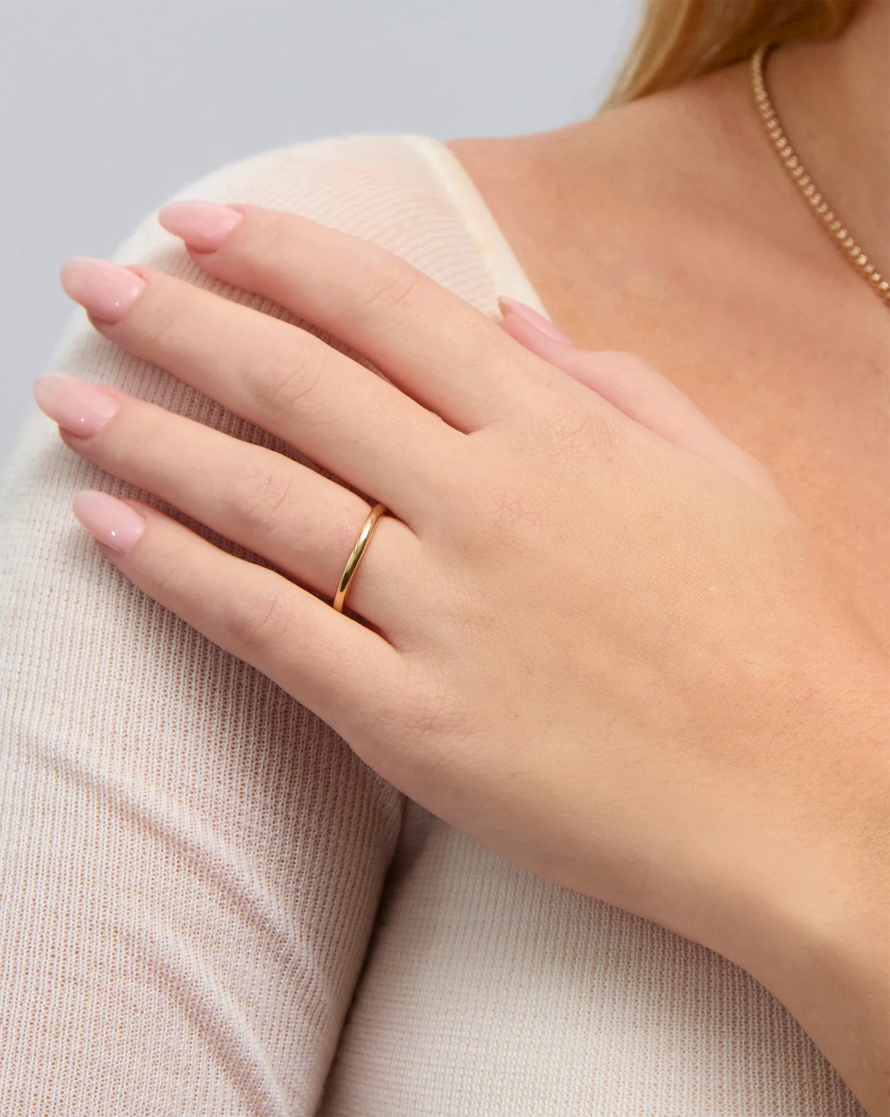 2 mm Cloud Band with Birthstone
