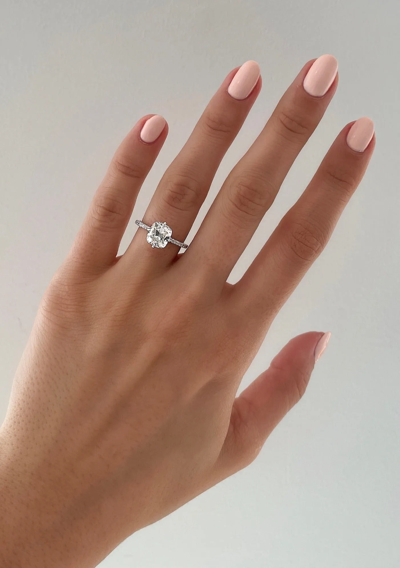 2.08 Old Mine Whisper Thin® Pavé Hidden Halo