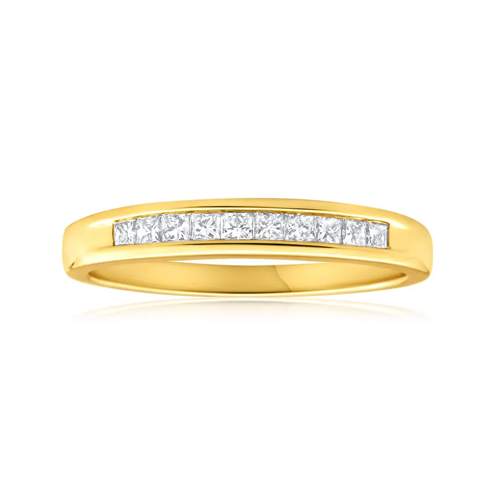 9ct Yellow Gold 1/4 Carat Diamond Charming Ring