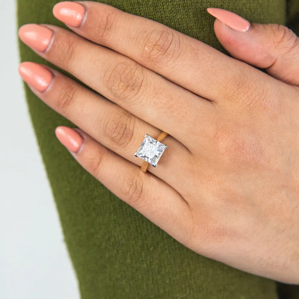 9ct Yellow Gold 3.00ct Diamond Equivalent 9.5mm Princess Cut Zirconia Solitaire