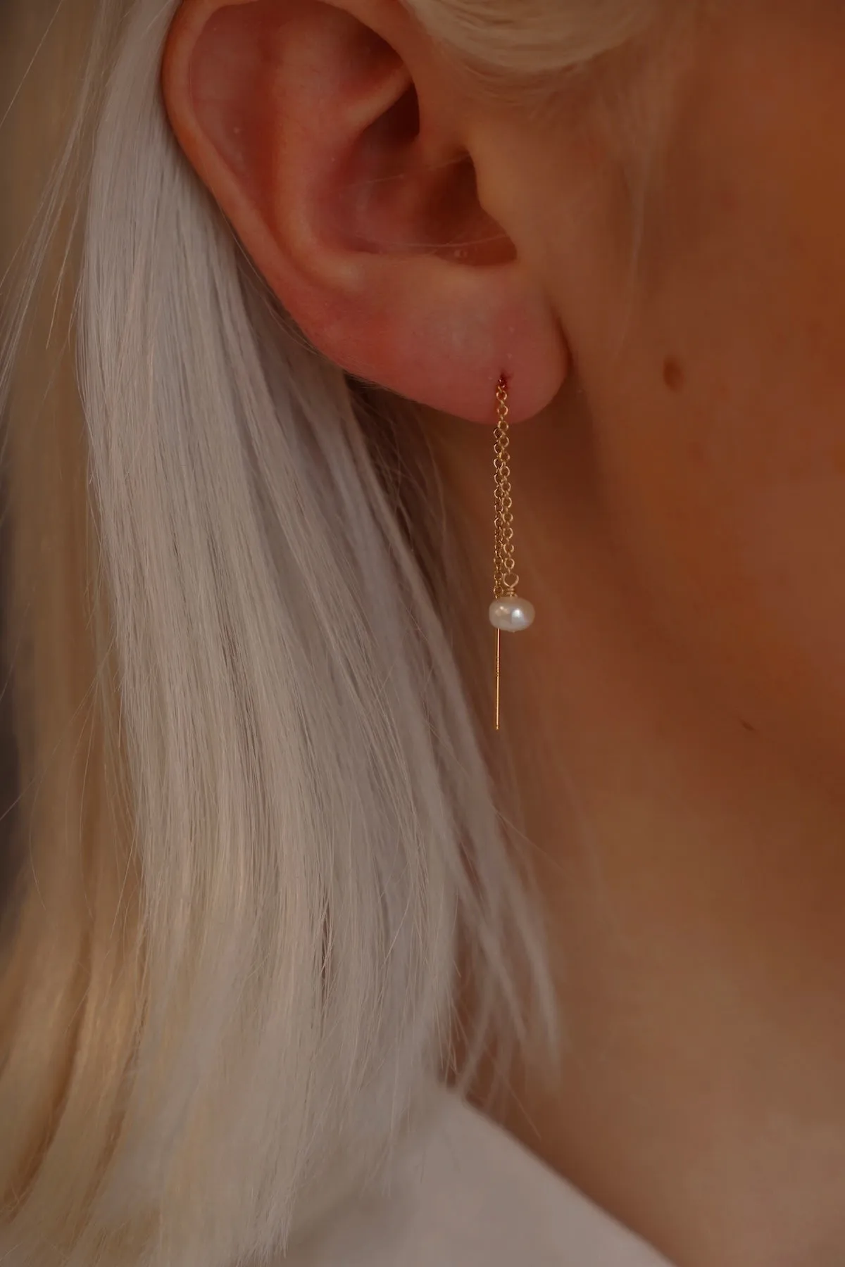 ANASTASIA PEARL THREADER