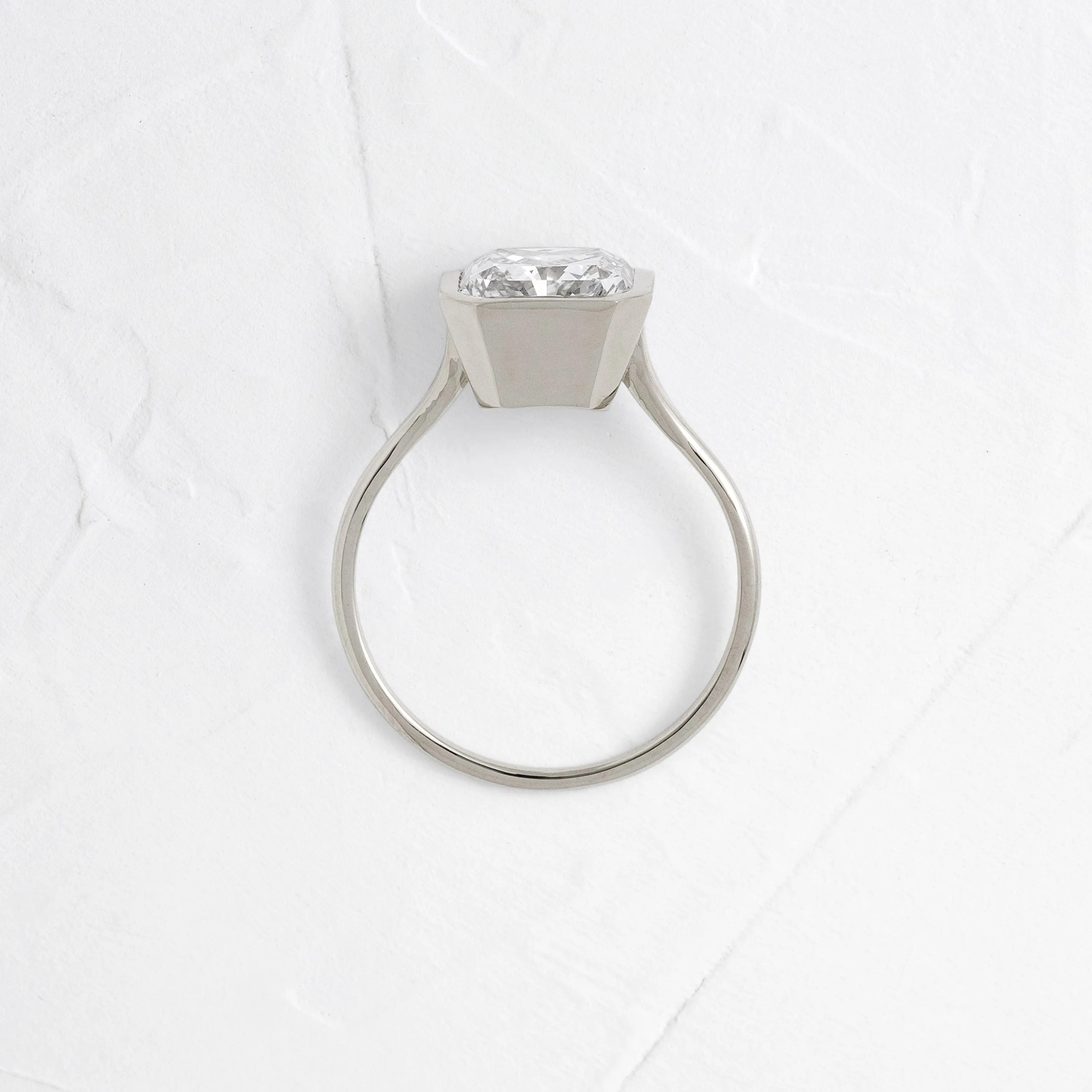 Avenue Ring, Radiant Cut