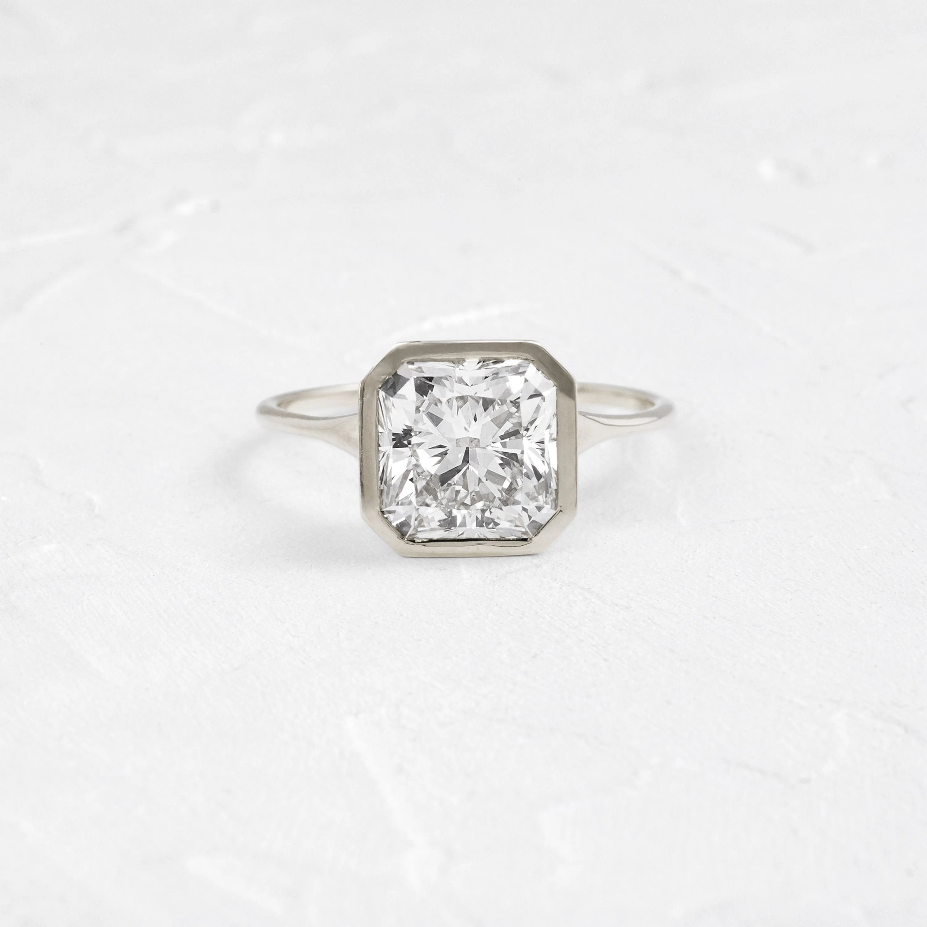 Avenue Ring, Radiant Cut