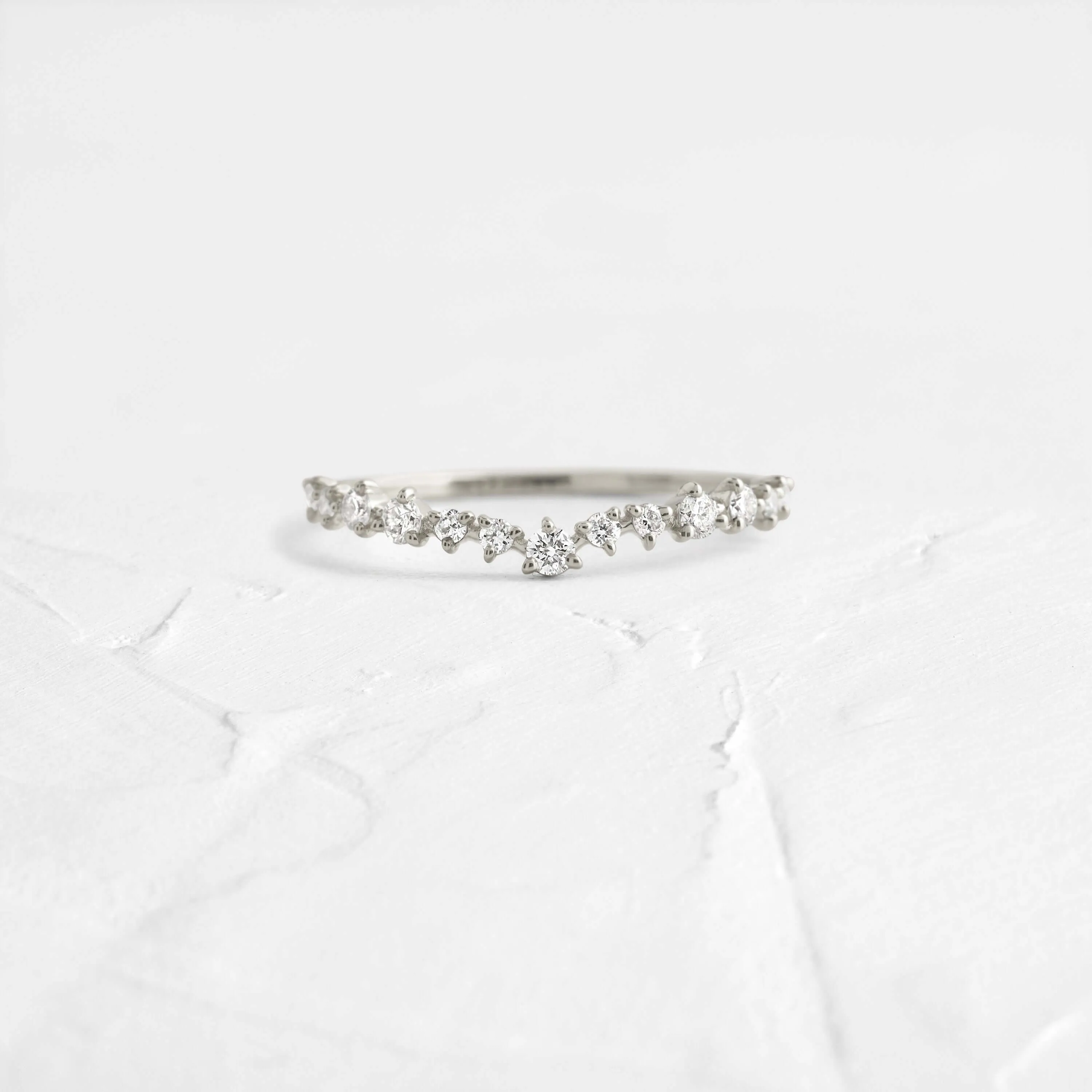 Curved Tinsel Band