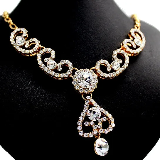 Elegant Heart Flower Crystal Necklace Set