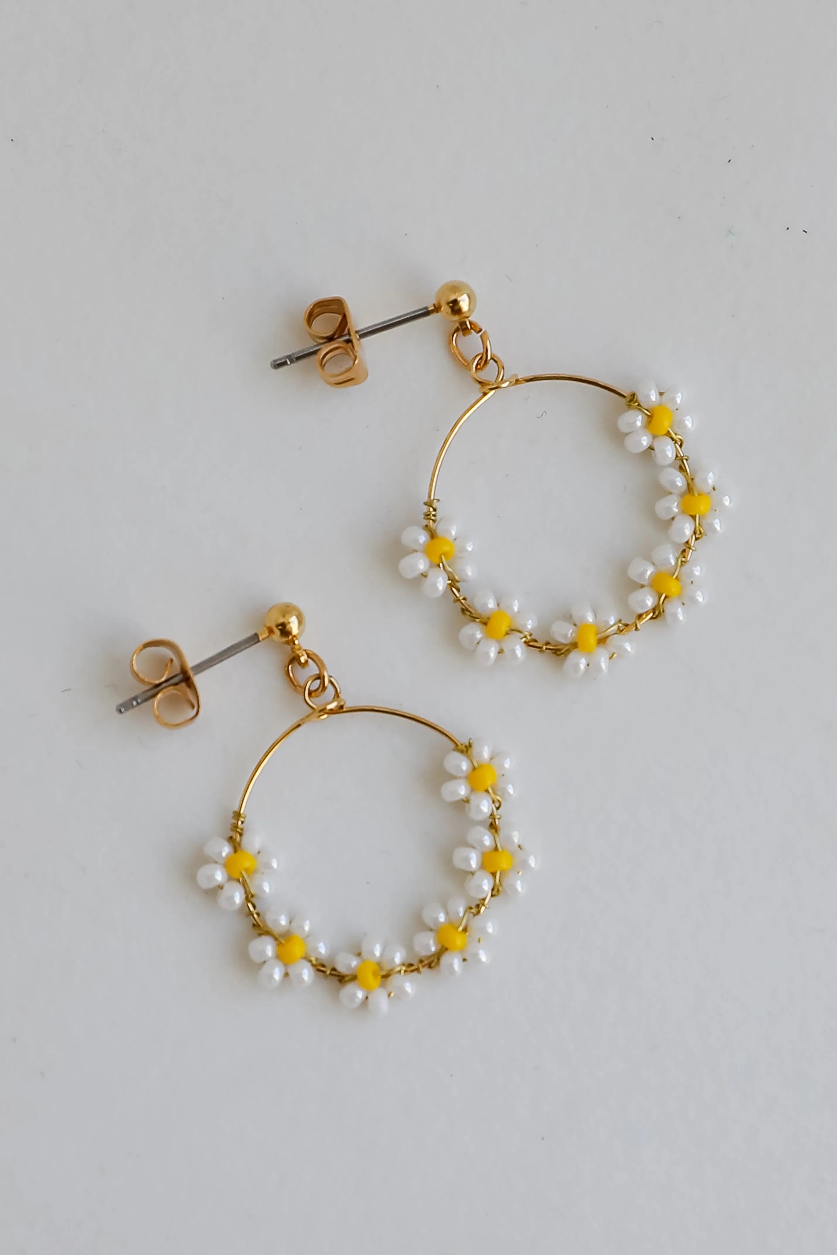 FINAL SALE - Avery Circle Beaded Flower Drop Earrings