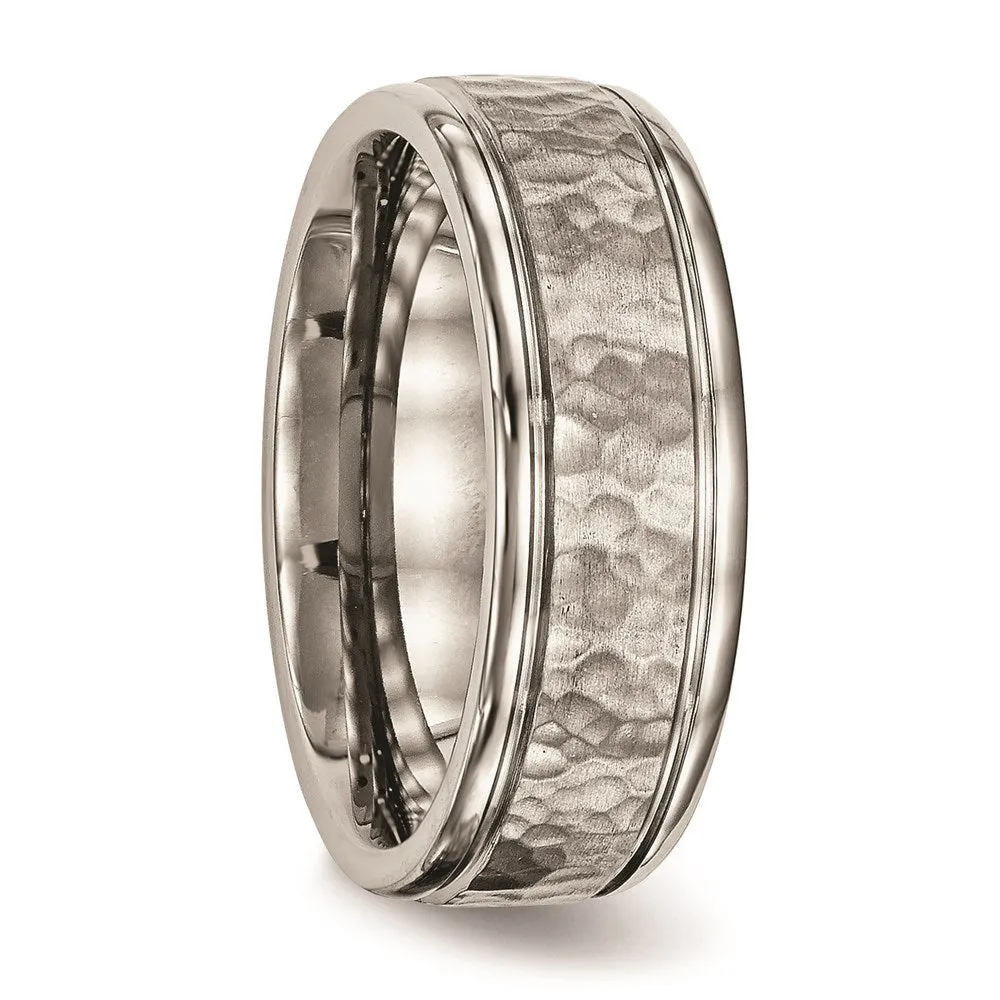 Titanium Polished w/Satin Hammered Center Grooved Ring | TB480